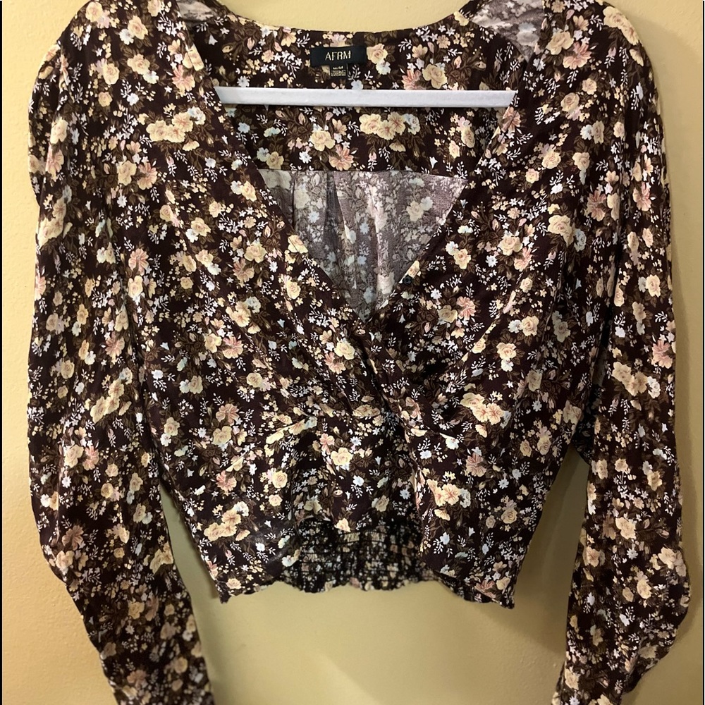 Low neck crop top long sleeve